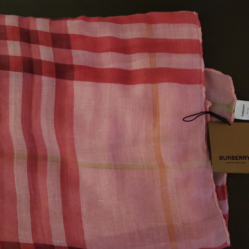 BURBERRY
